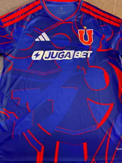 Camiseta Universidad de Chile 2026. Réplica. - miniatura 4