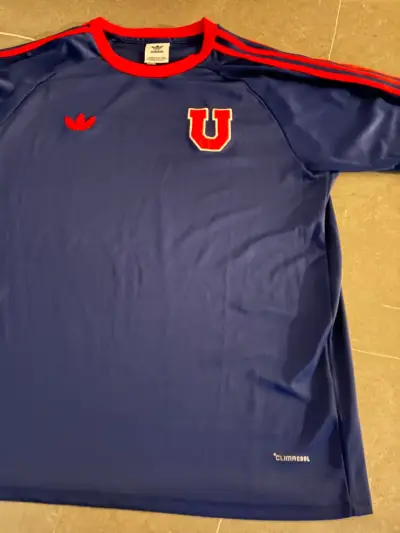 Polera Adidas Universidad de Chile. Réplica - miniatura 3