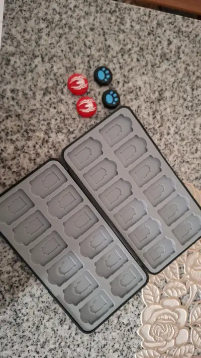 Estuche organizador para fichas de juego - miniatura 1