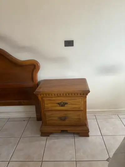 Juego de dormitorio de madera clásico - miniatura 5