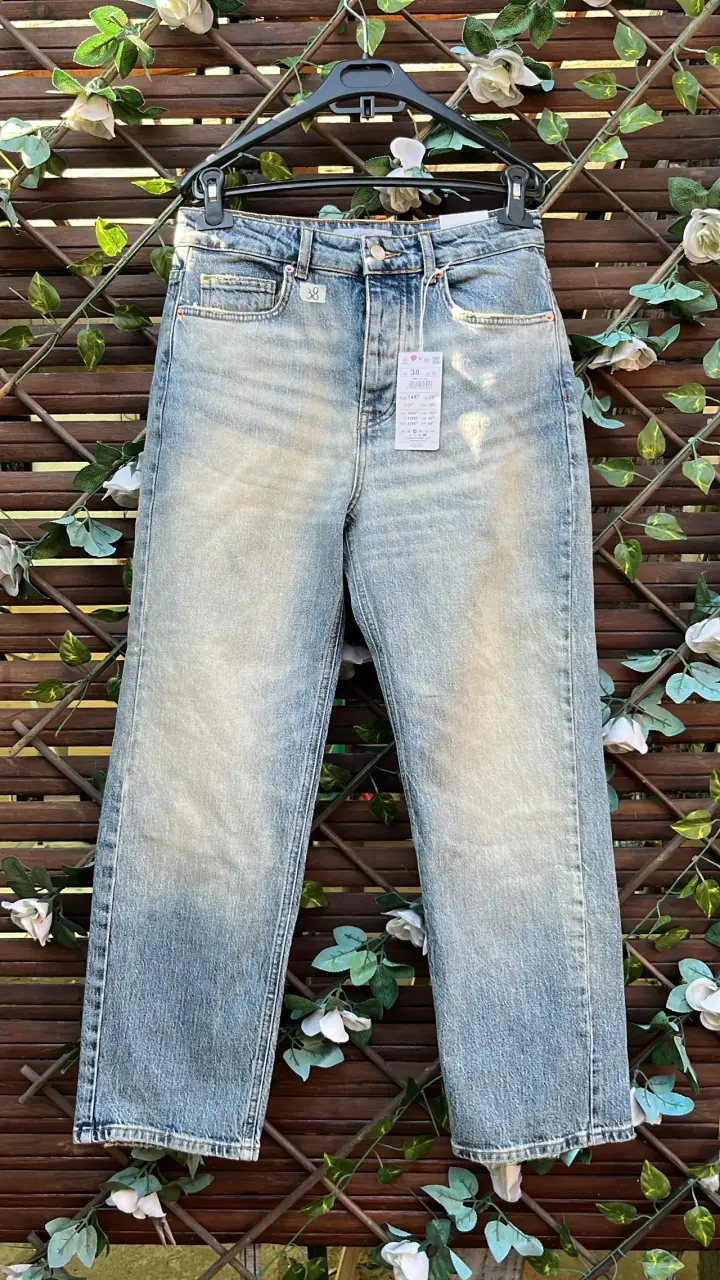 Jeans azul claro talle 38