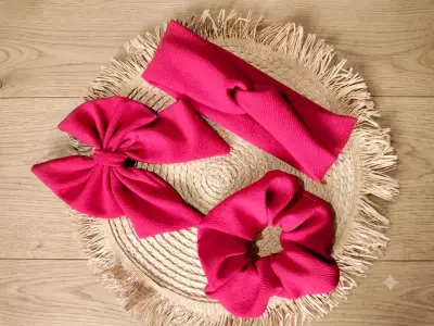 Set de accesorios para el cabello verde - miniatura 2