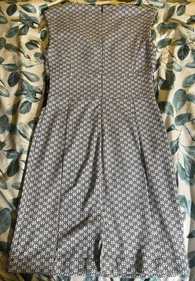 Vestido elegante con encaje negro Apology - miniatura 3