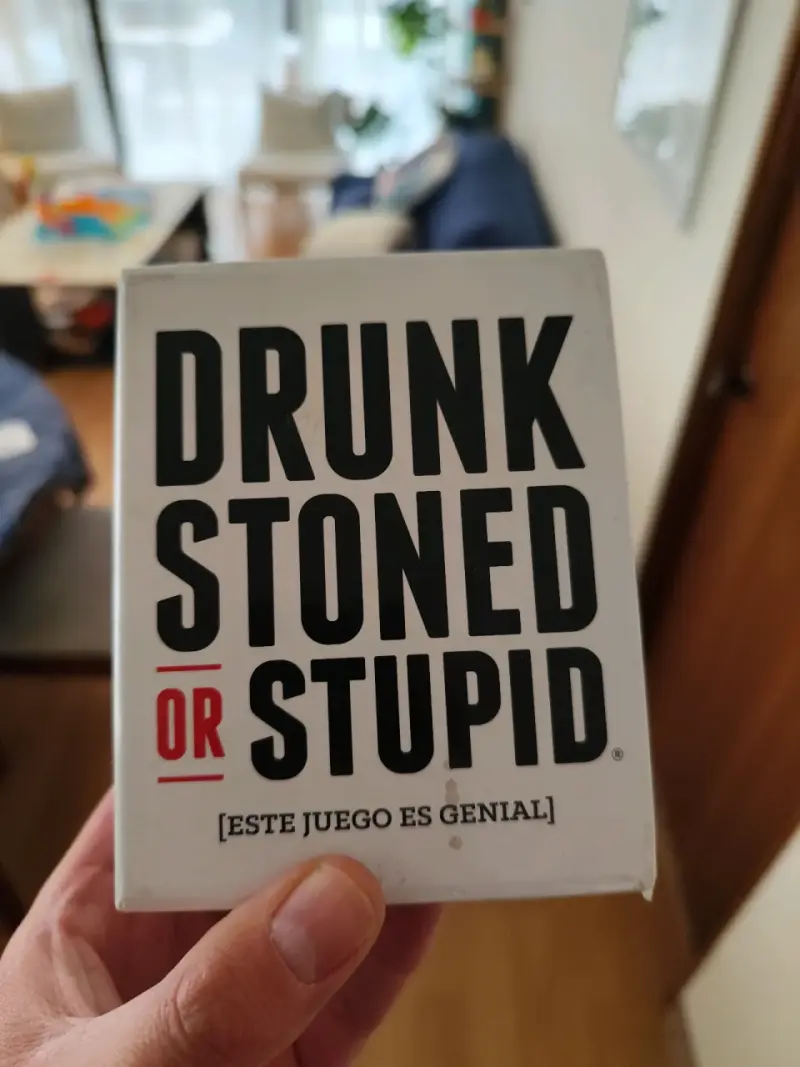 Juego de cartas Drunk Stoned or Stupid - 1