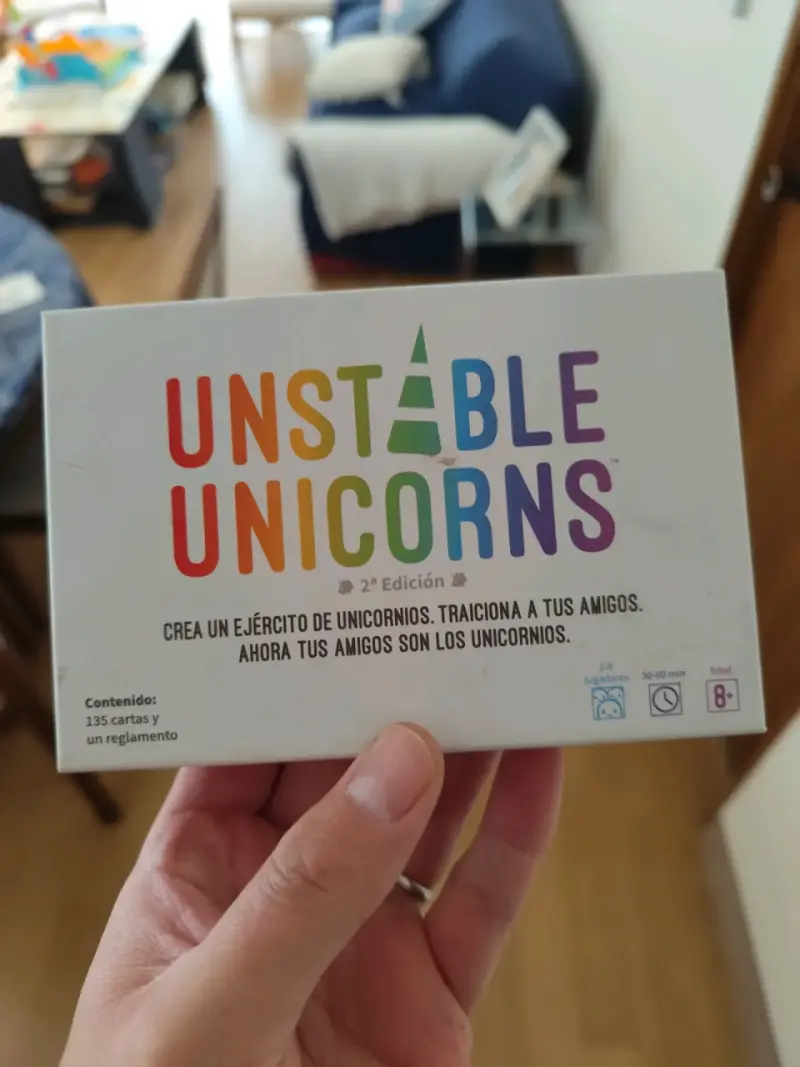 Juego de cartas Unstable Unicorns 2ª Edición - 1
