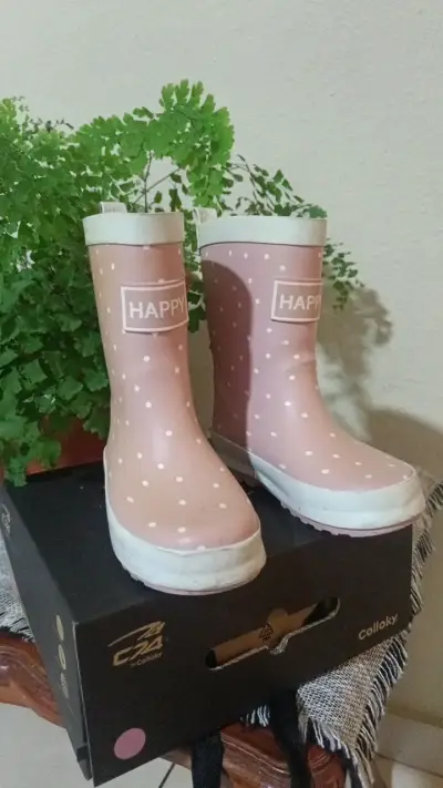Botas de lluvia infantiles rosadas - miniatura 2