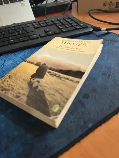 Libro 'El Esclavo' de Isaac Bashevis Singer - miniatura 2