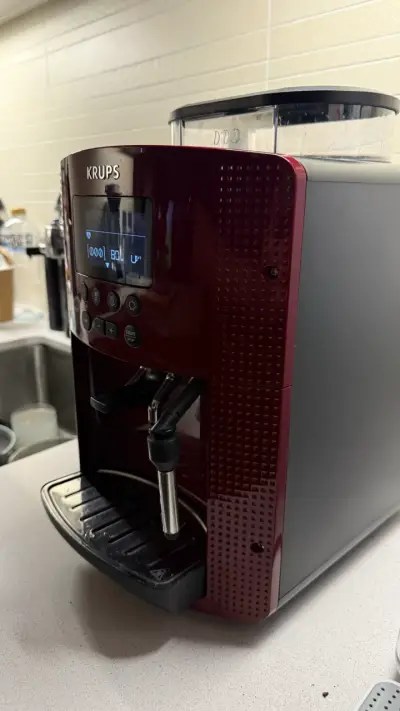Cafetera automática Krups roja - miniatura 4