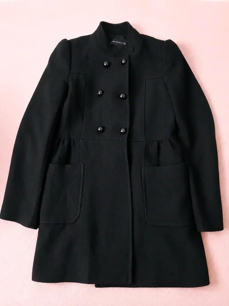 Abrigo negro Zara Woman elegante