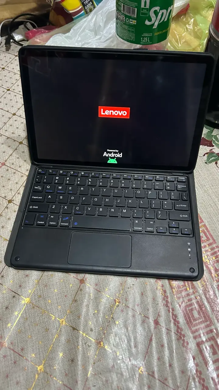 Tablet Lenovo con teclado bluetooth como nueva - 4