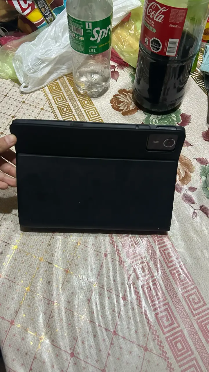 Tablet Lenovo con teclado bluetooth como nueva - 5