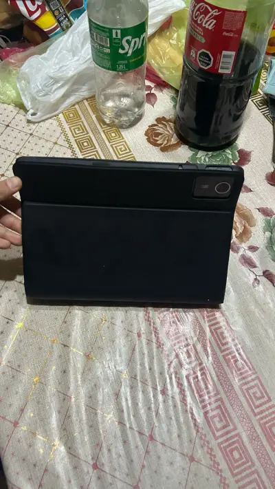 Tablet Lenovo con teclado bluetooth como nueva - miniatura 5