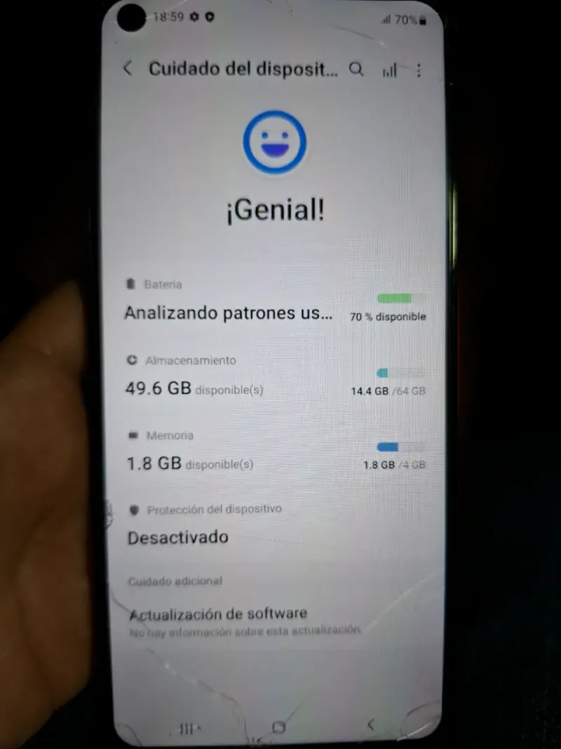 Samsung Galaxy A21s con pantalla dañada - 2