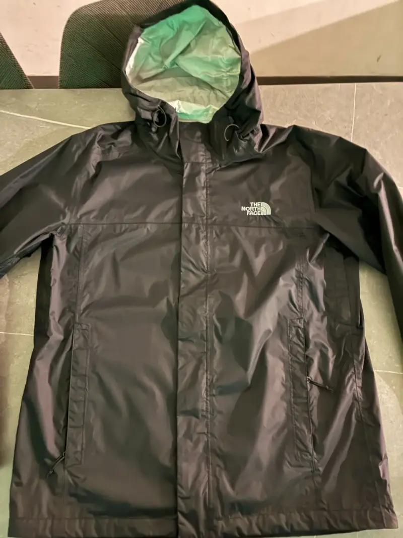 Chaqueta impermeable The North Face negra - 1