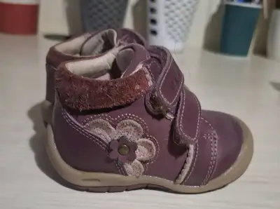 Zapatos de bebé T18 y 19 - miniatura 1