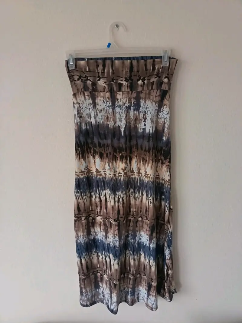 Falda larga estampada tie-dye