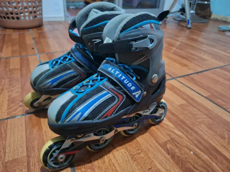 Patines en línea Altitude negros y azules - 4