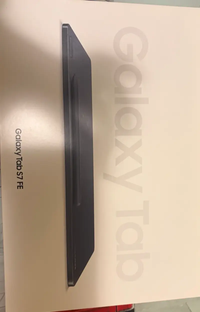 Samsung Galaxy Tab S7 FE nueva en caja - 1