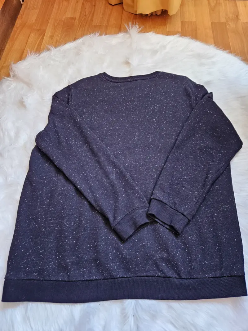 Polerón negro con diseño 'Merci' - 4