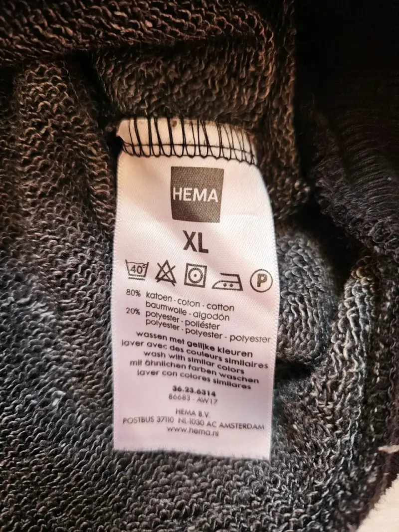Polerón negro con diseño 'Merci' - 6