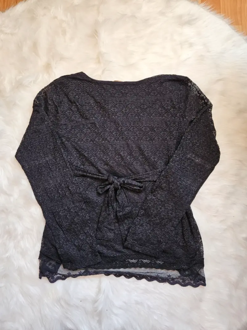 Blusa de encaje negra Tatienne - 3
