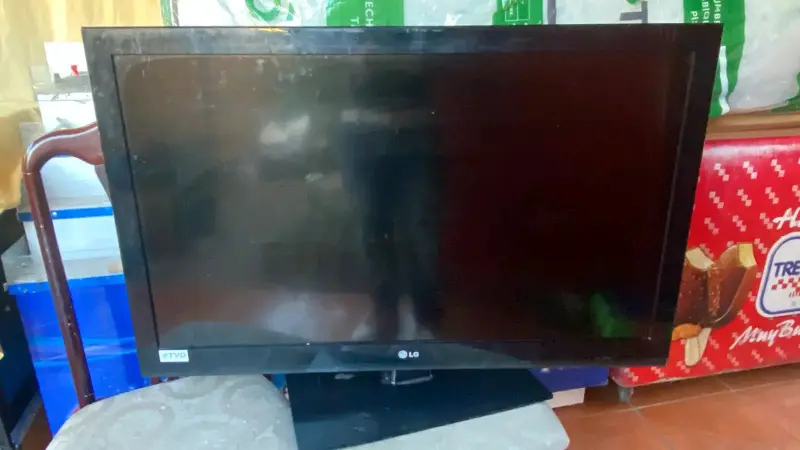 Televisor LG 42CS560 de 42 pulgadas - 4