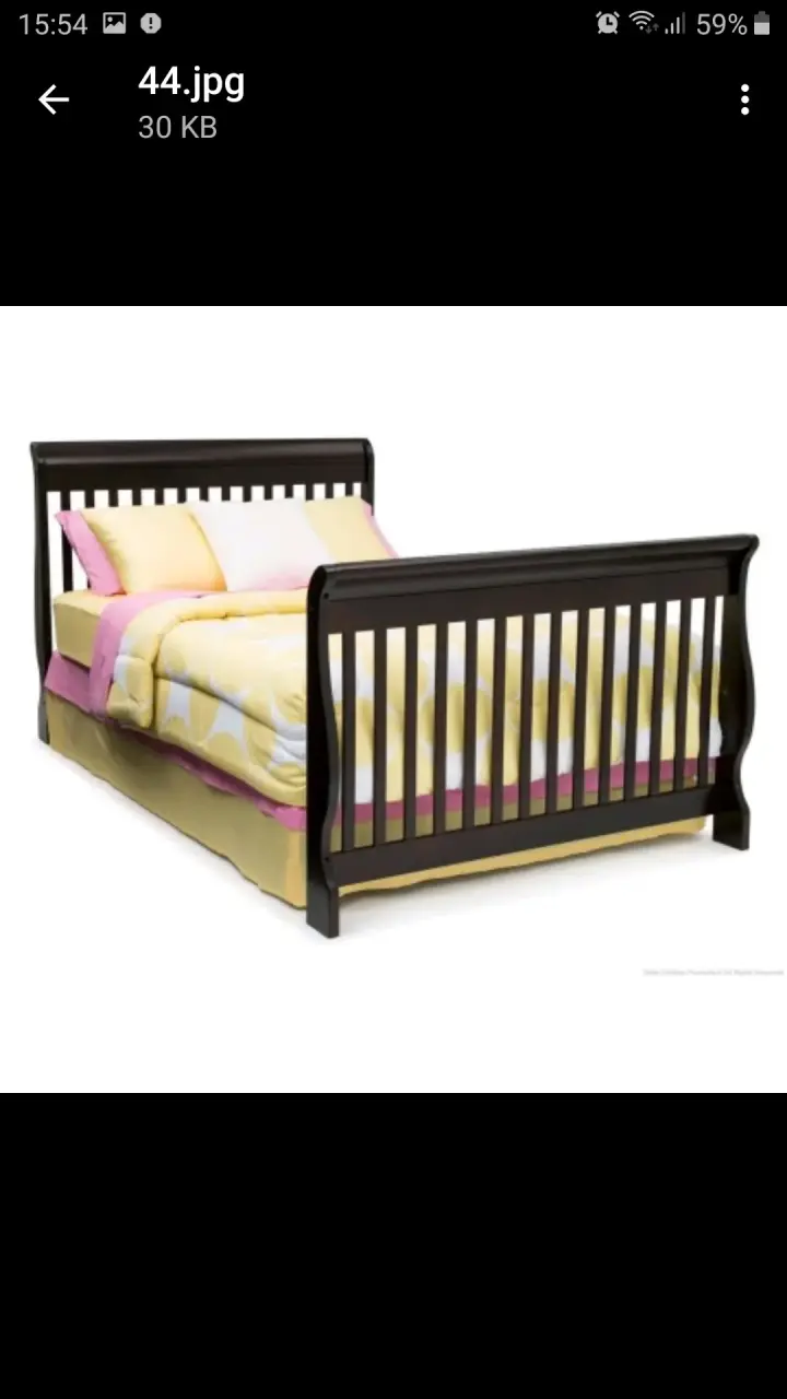 Cuna de madera oscura para bebé - 6