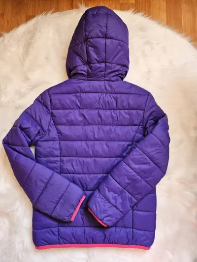 Chaqueta acolchada morada para niña - miniatura 2