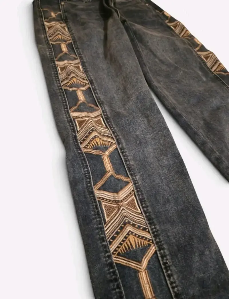 Jeans mujer con diseño étnico lateral - 2