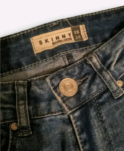 Jeans mujer con diseño étnico lateral - miniatura 3