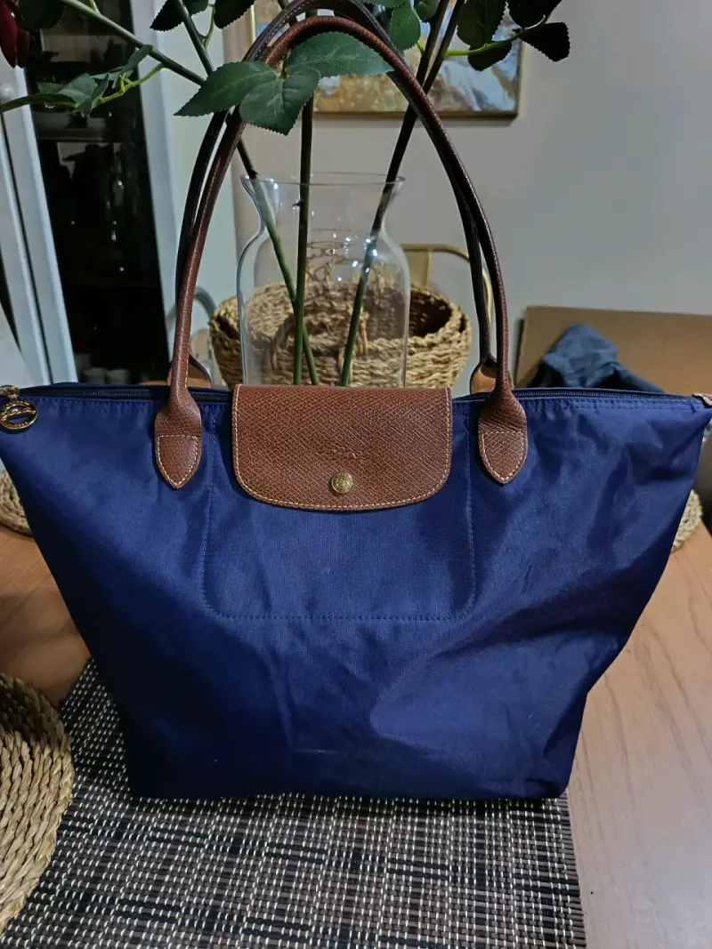 Bolso tote azul con asas de cuero - 1