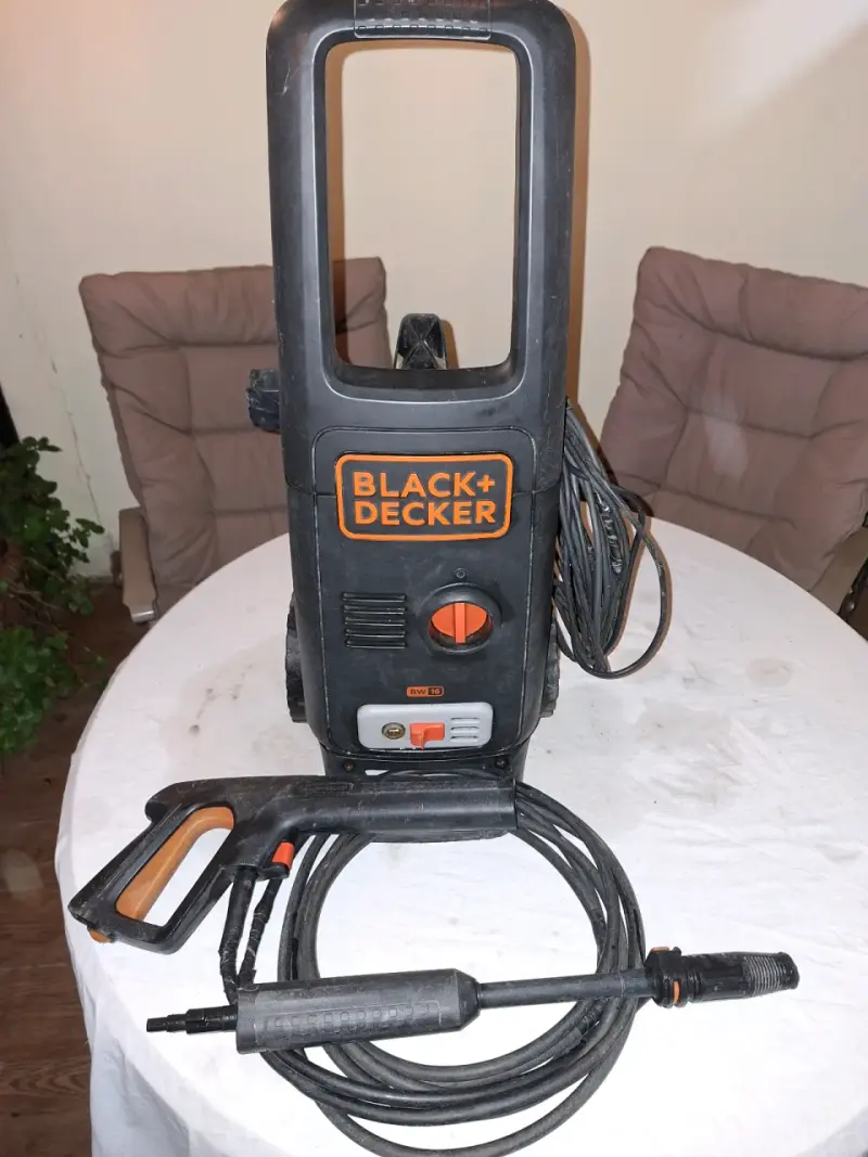 2 Hidrolavadoras (Kärcher y Black+Decker) - 3