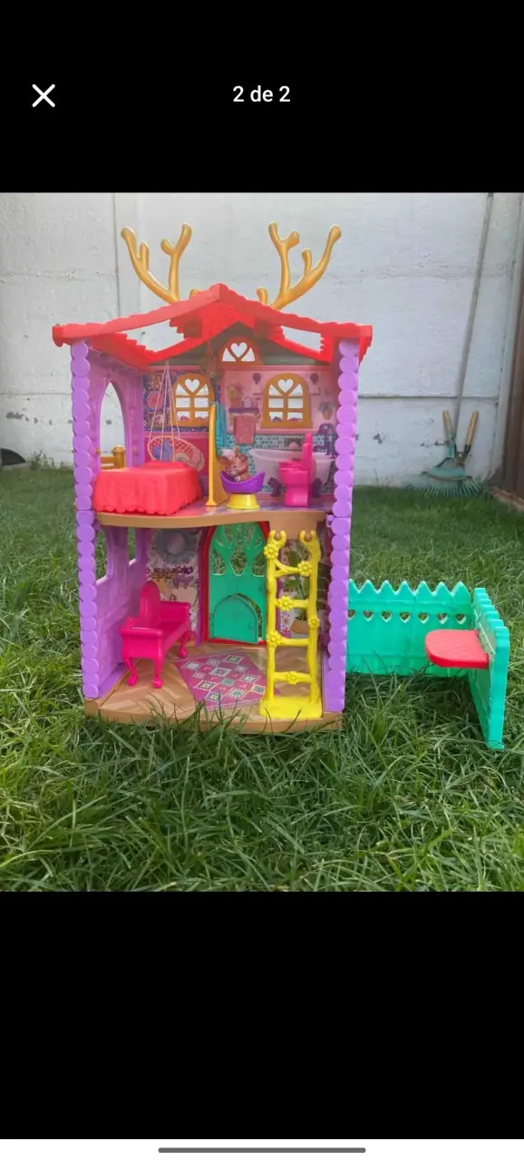 Casa de muñecas de juguete colorida - 1
