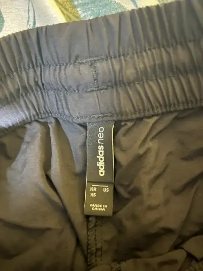 Buzo cargo cortavientos AdidasNeo Smiley - miniatura 5