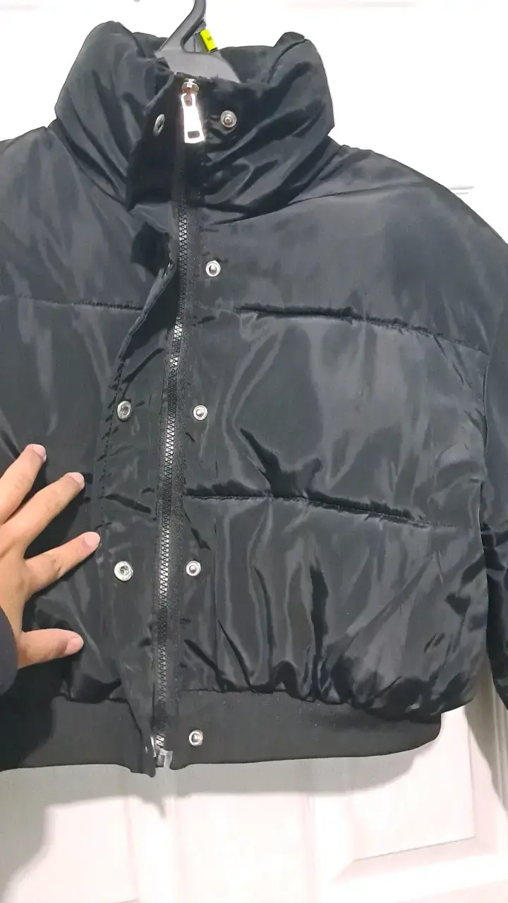 Chaqueta acolchada negra para mujer - 2