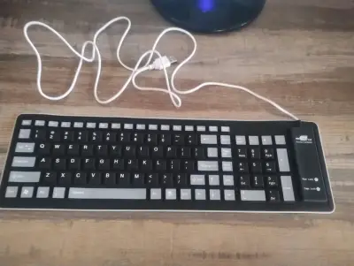 Teclado portátil de silicona - miniatura 2