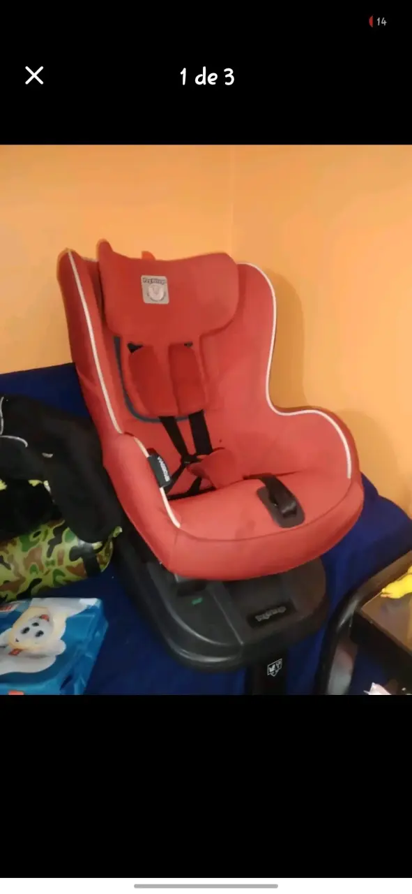Silla de auto Peg Perego roja para bebé - 1