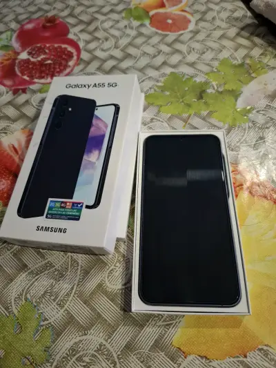 Samsung Galaxy A55 5G como nuevo en caja - miniatura 1