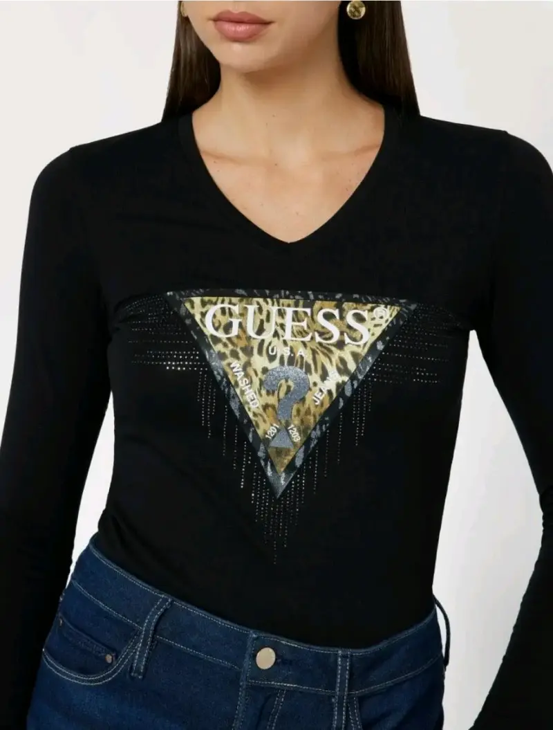 Polera Negra Guess Logo con Diseño Leopardo M/L - 4