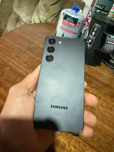 Samsung Galaxy S23 256gb en buen estado - miniatura 6