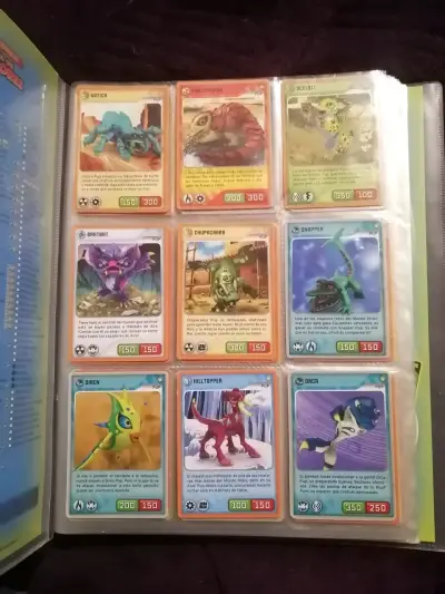 Álbum Invizimals Batalla de Cazadores Panini - miniatura 2