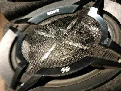 Parlantes Sony para auto con caja acústica - miniatura 4