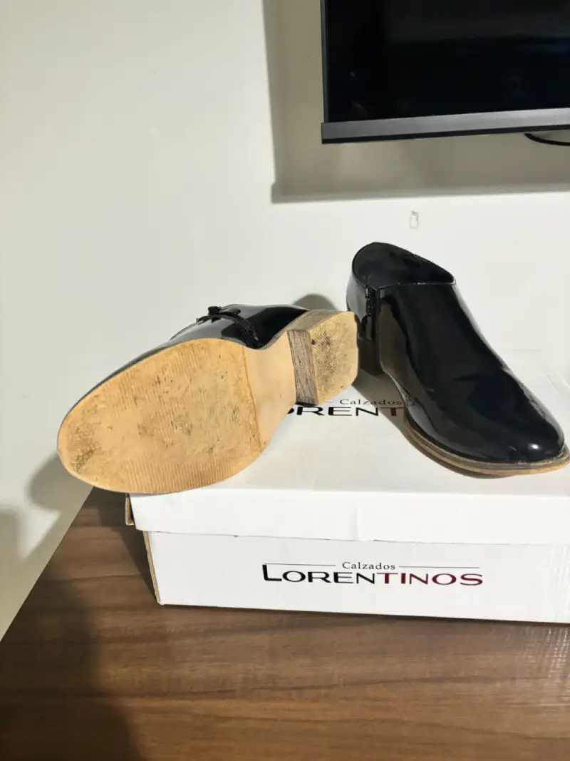 Zapatos de cuero negro con tachas - 6