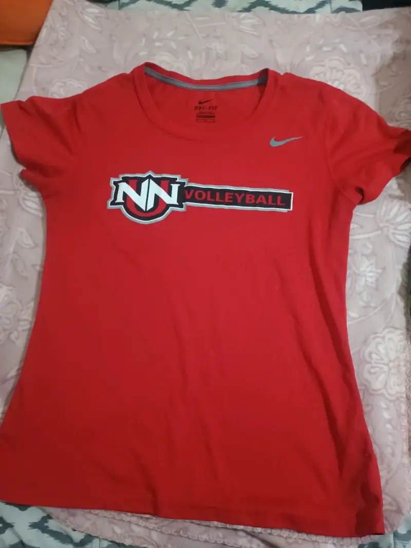 Polera Nike roja de voleibol - 1