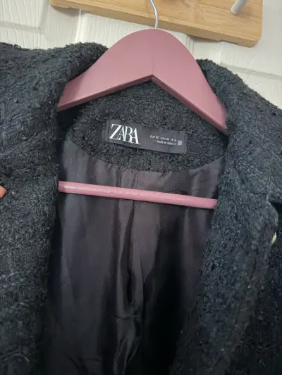 Blazer estructura negro Zara elegante - miniatura 3