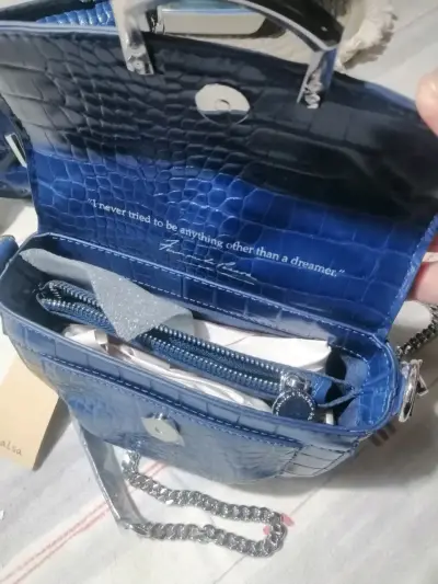 Cartera azul con diseño de cocodrilo Salsa - miniatura 3