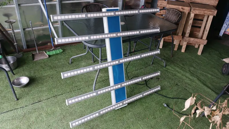 Panel LED para cultivo interior - 1