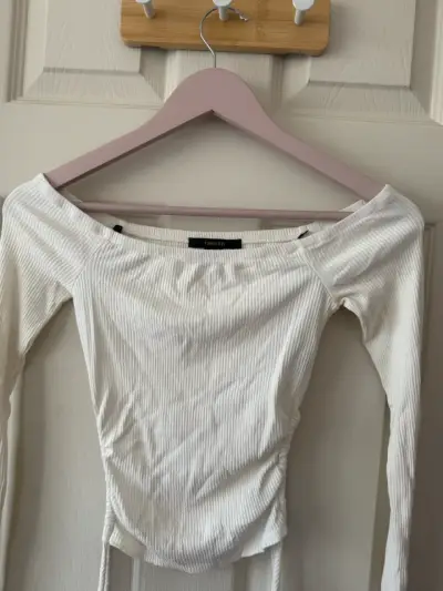 Polera blanca de canalé Forever 21 - miniatura 1