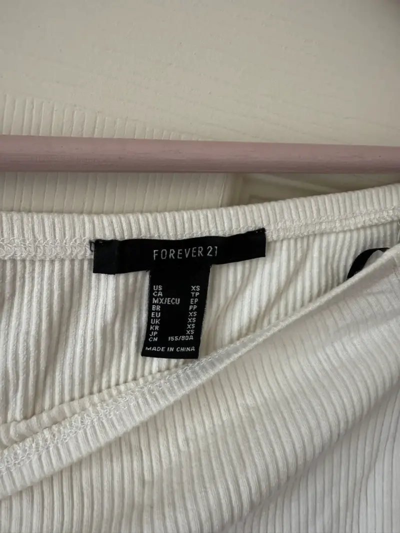 Polera blanca de canalé Forever 21 - 3