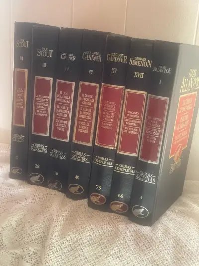 Selección 7 libros de misterio grandes escritores - miniatura 1